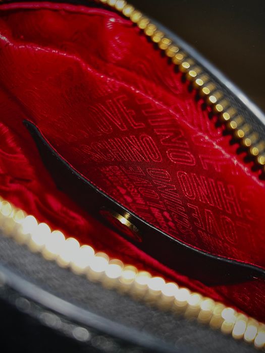 Оригинална чанта love moschino