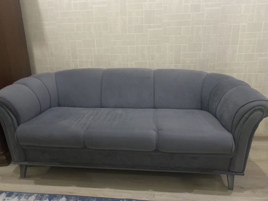 Диван продам