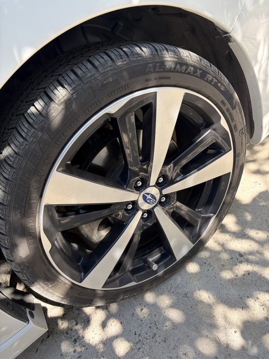Шины на легковой авто 225/40/18