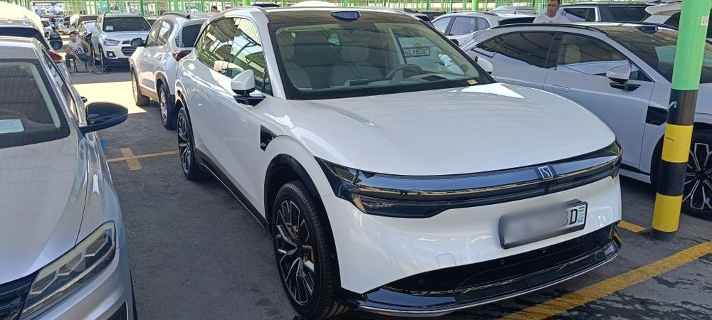 Zeekr 7 x сотилади