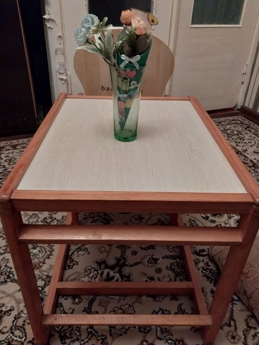 Детский  столик .