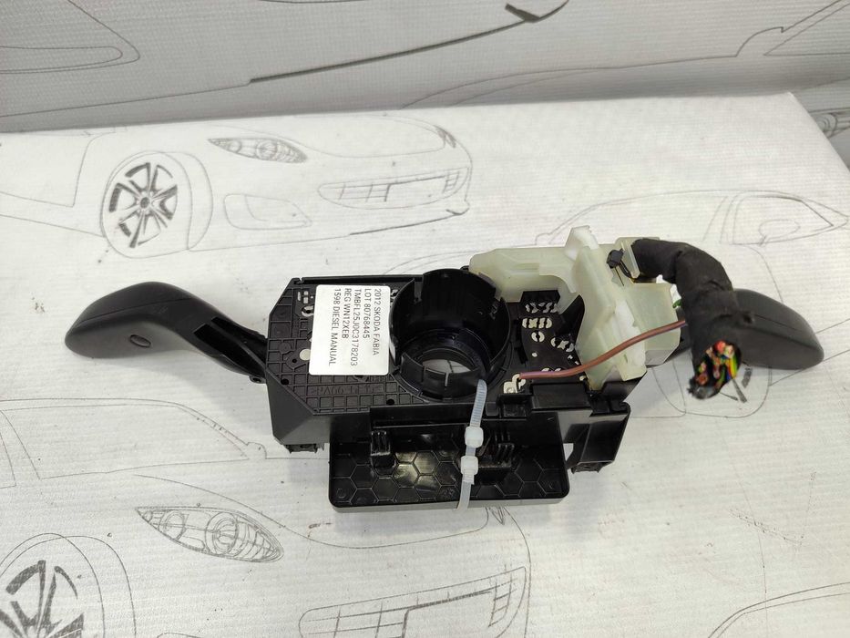 Ansamblu manete comenzi volan + spiră Skoda Fabia Mk2 (5J) 6Q0959653B 2012 / [2007-2014] / (5B3)
