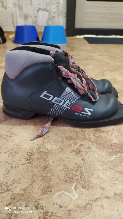 Ботинки для беговых лыж