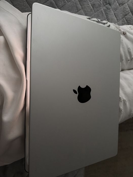 Vand mackbook pro m4 pro 24gb
