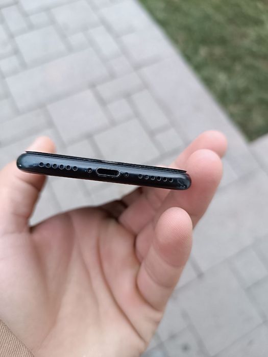 iPhone 7 32gb black korobka dok