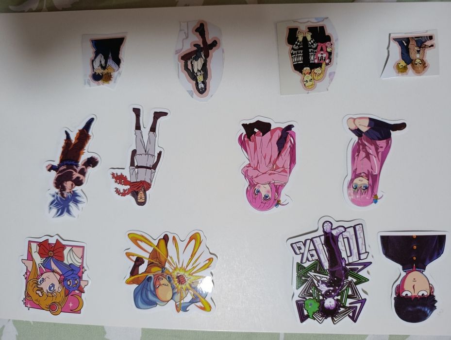 Аниме наклейки:Человек бензопила,Клинок рассекающий демонов 1шт1000сум