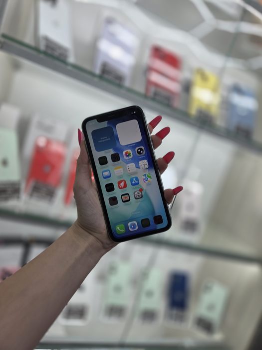 Humor GSM oferă spre vânzare / iPhone 11 / 128 GB / Green / Garanție 12 luni / Rate