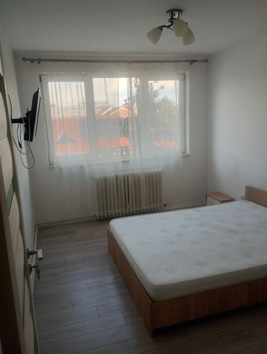 Închiriez apartament 2 camere