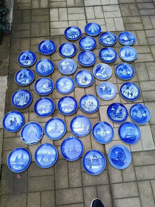 Колекционерски чинии