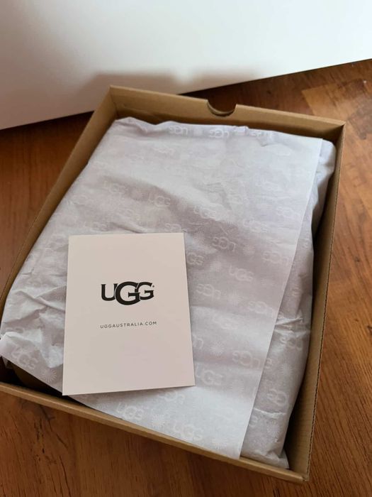 ugg mini dipper maro 38