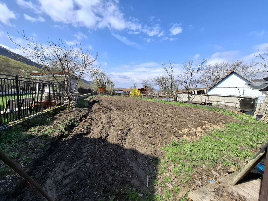 Casă + teren de vânzare proprietar Vețel, jud. HD toate utilitatile