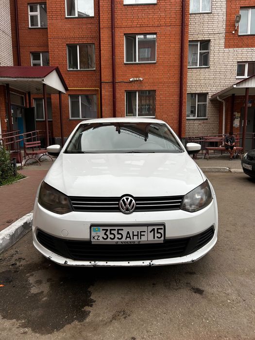 Продам фольксваген поло 2013 год
