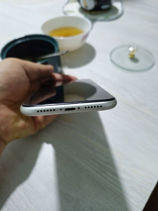 IPhone 11 128GB в идеале