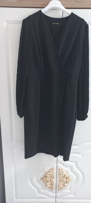 Елегантна дамскя рокля