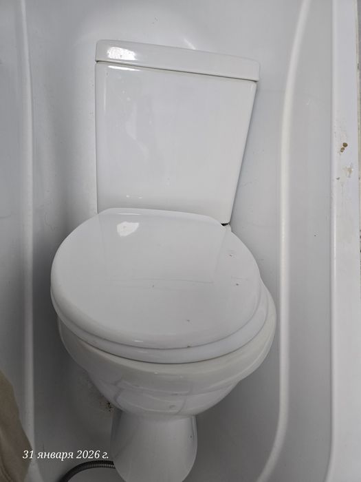 Унитаз белый компакт