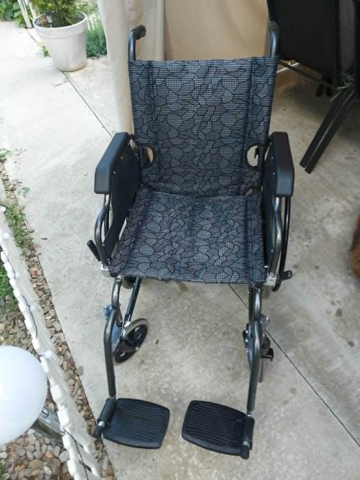 Anunt vanzare scaun persoane cu handicap