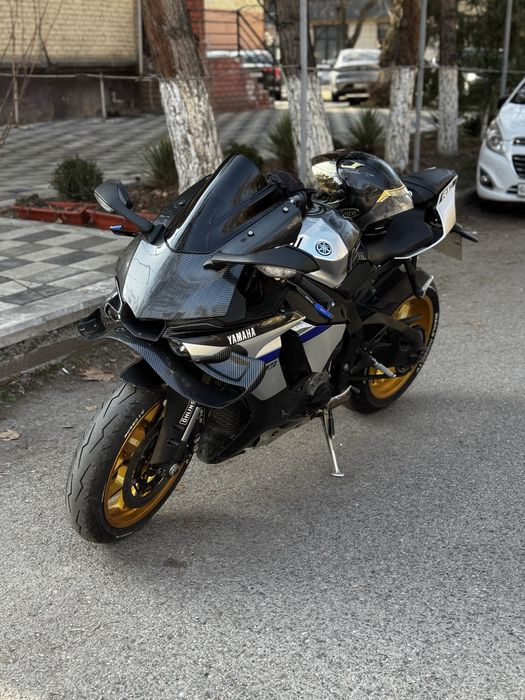Срочно! Продается YAMAHA R1 2016