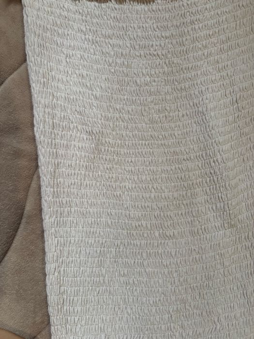 Бяла рокля Guess