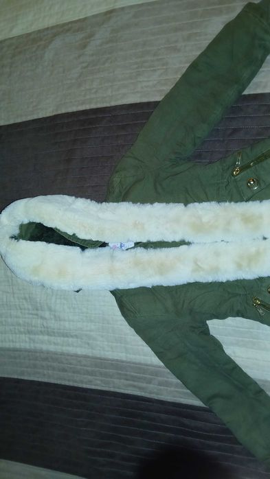 Зимна парка с пухена яка