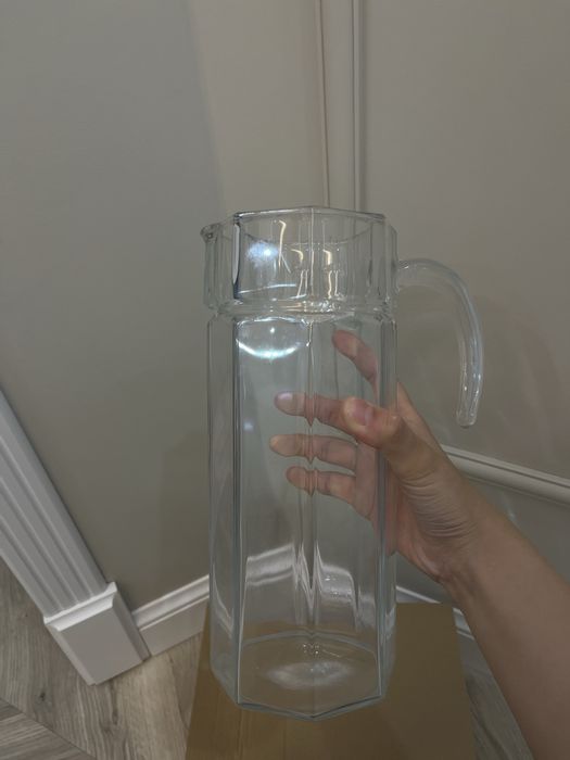 Красивый кувшин для напитков — 1500₸