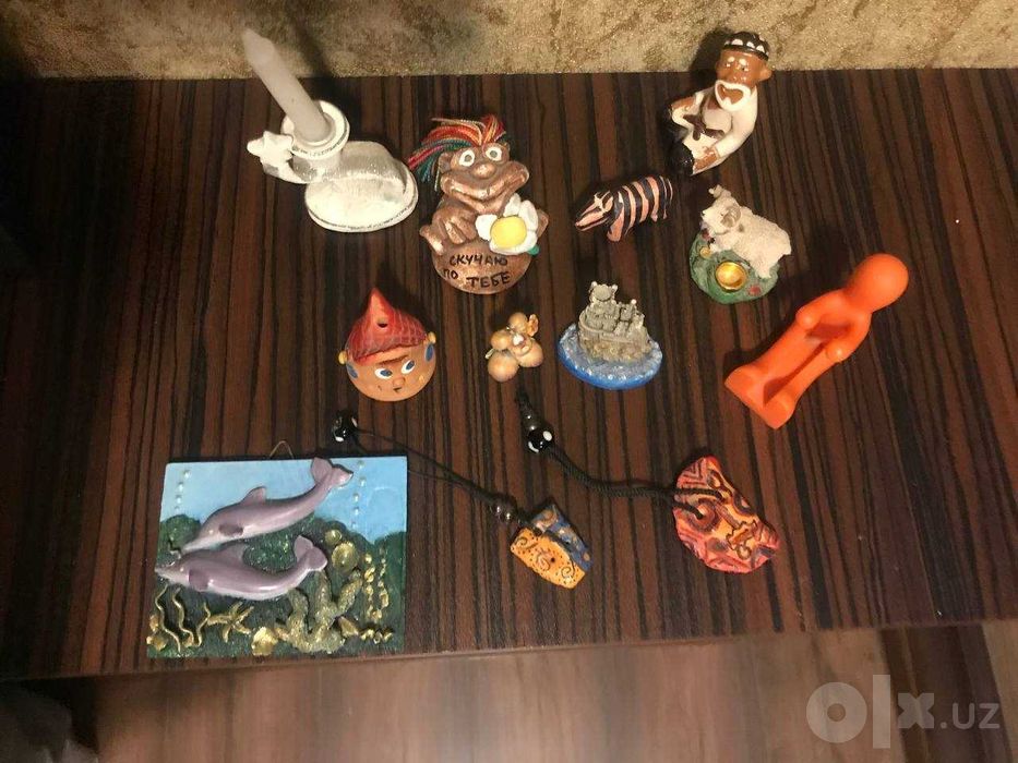 Продаются сувенирчики разные