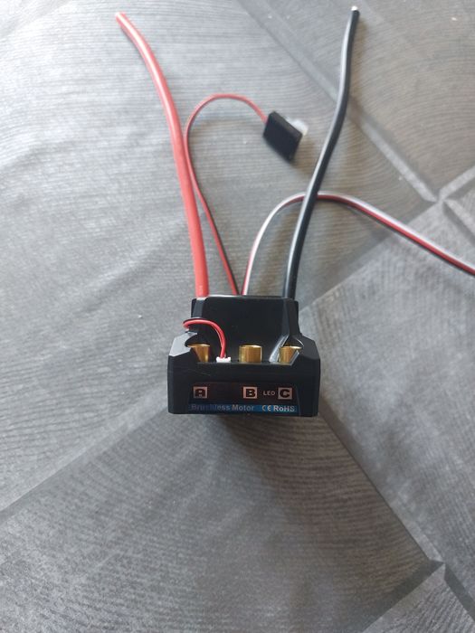 Контролер за състезателни rc колички и лотки 150A