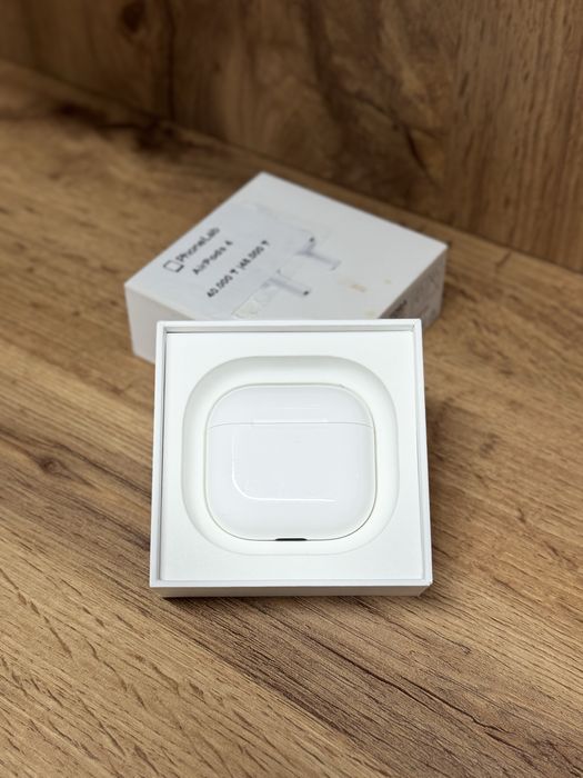 AirPods 4 / PhoneLab