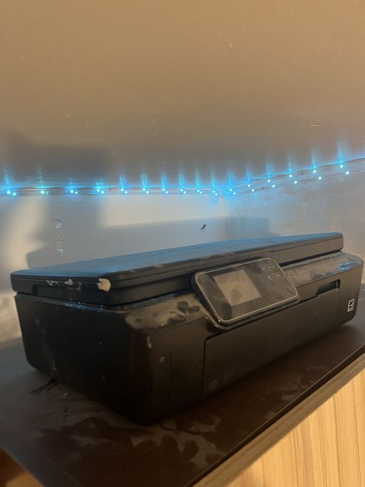 Imprimanta neagra  Hp