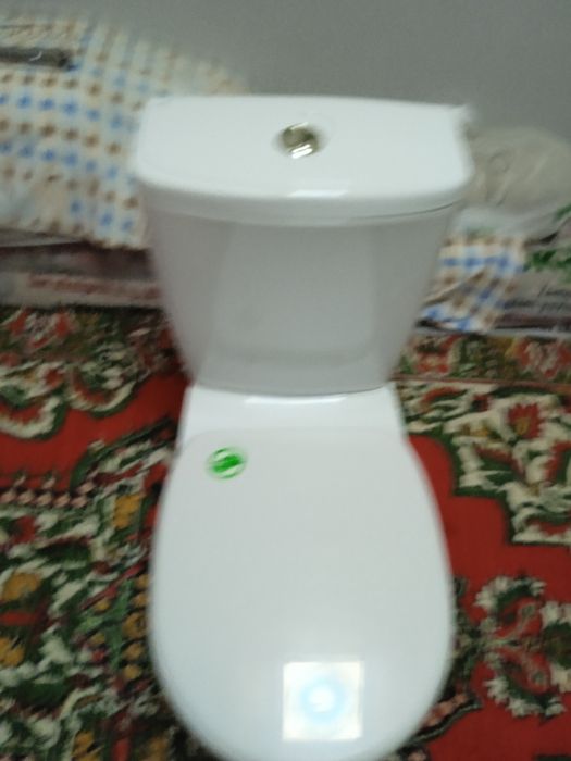 Продаётся унитаз