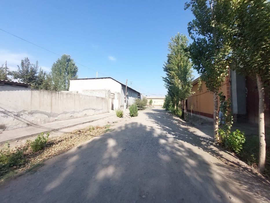 Katta ganjiravon xududida 10 sotixli xovli sotiladi