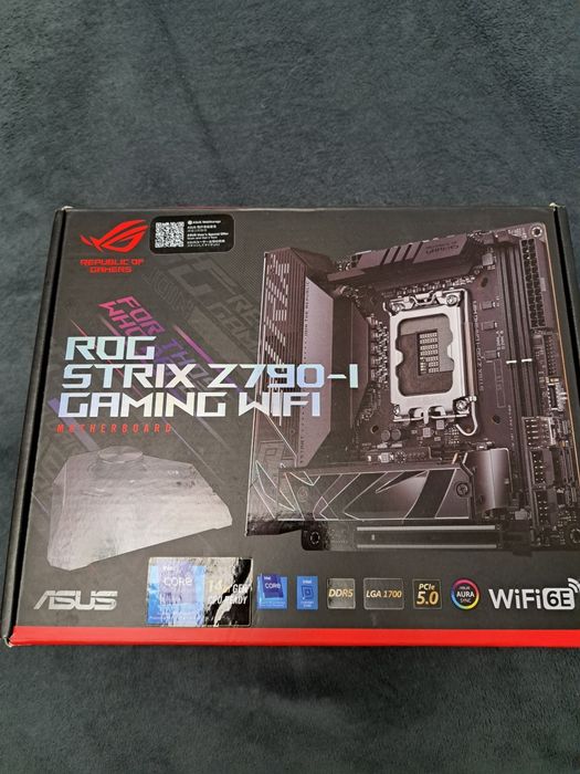 Vand ASUS ROG Strix Z790-I Gaming WiFi