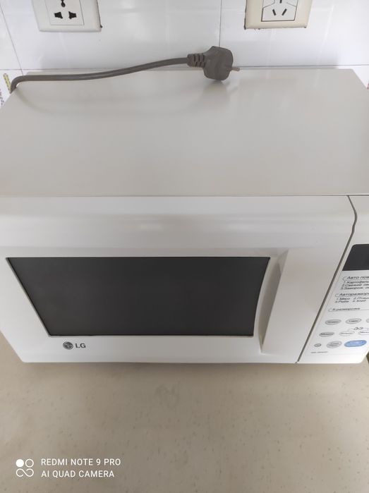 Микроволновка lg, б/у продам