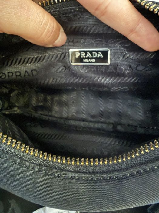 Чанта Prada Re-Edition 2005