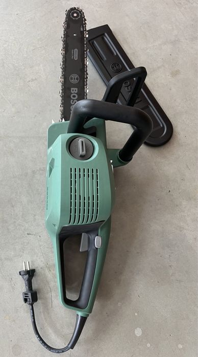Fierastrau cu lant BOSCH Universal Chain 35