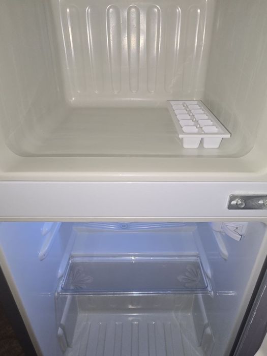 Холодильник небольшой