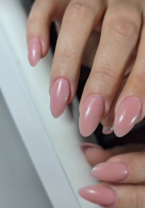 Маникюр, наращивание ногтей/ресниц