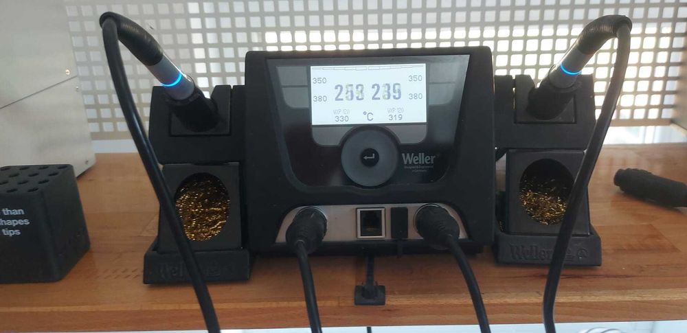 Statie lipit Weller WX2020
