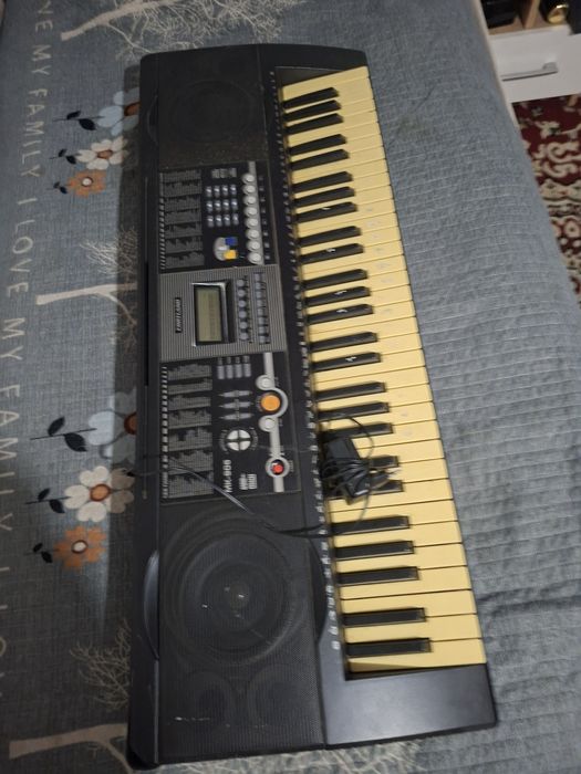 Синтезатор Cortland