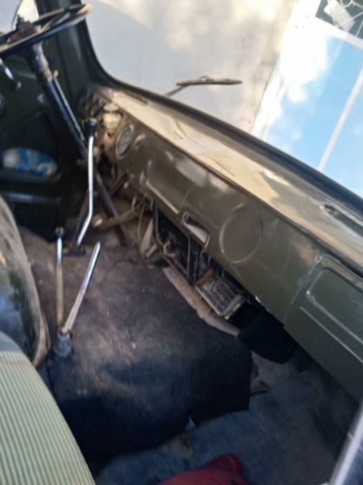 Uvazik sotiladi xolati yaxshi metan benzinda balonlari pashti yangi