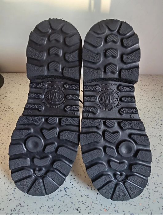 Bocanci din piele MAI