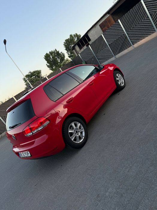 Se vinde golf 6- Mașină personală