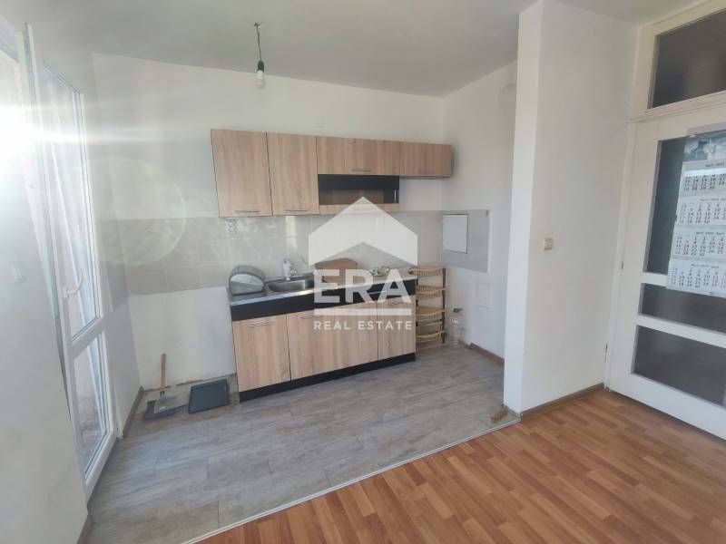 Продава се Двустаен апартамент в Хасково, Дружба 1 - 74 кв.м за 793 €/кв.м - Снимка #2