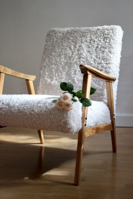 Mebel restavratsiyasi (stol va stullar)