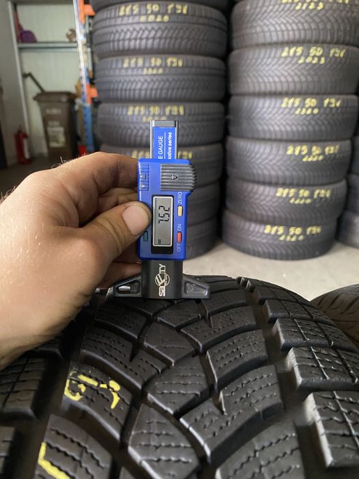 Anvelope iarna 235/60/17 Goodyear Ultra Grip Performance 235 60 17 R17