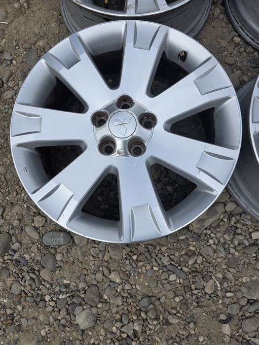 Jante mitsubishi r18 j7 et 38