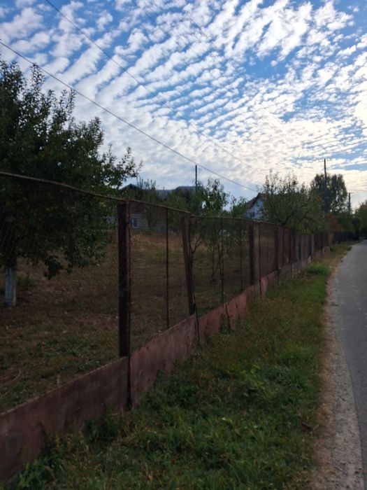 Teren intravilan - 750 mp (în acte), (798 mp suprafața mǎsuratǎ) - comuna Cocorastii-Mislii (Prahova) - la 18 km de Ploiesti