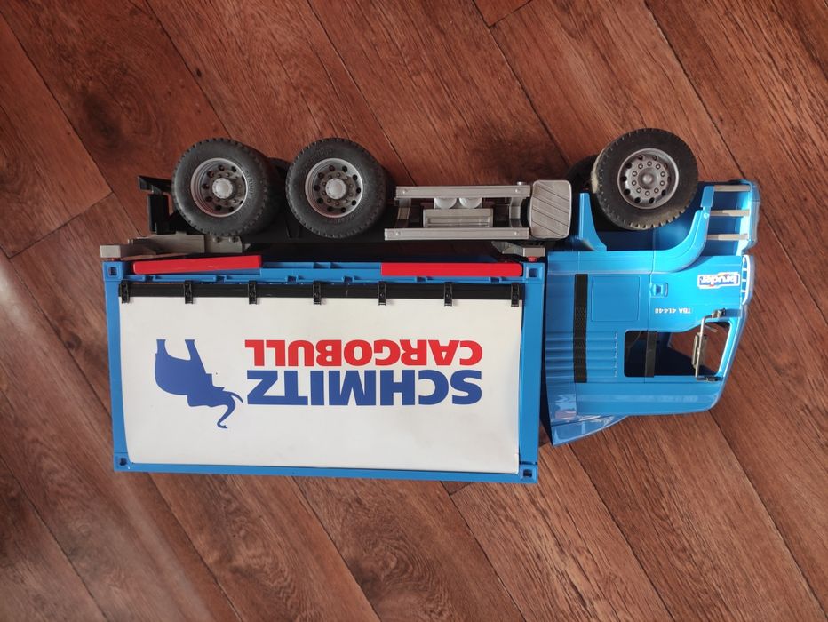 Bruder серия машин