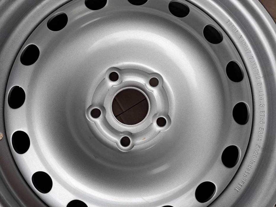 Продам диски штамповки 255/65, R17