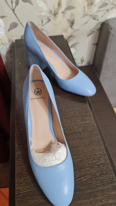 Продам новые туфли .