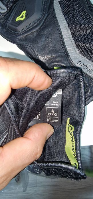 Manusi moto Magna Ozone Air